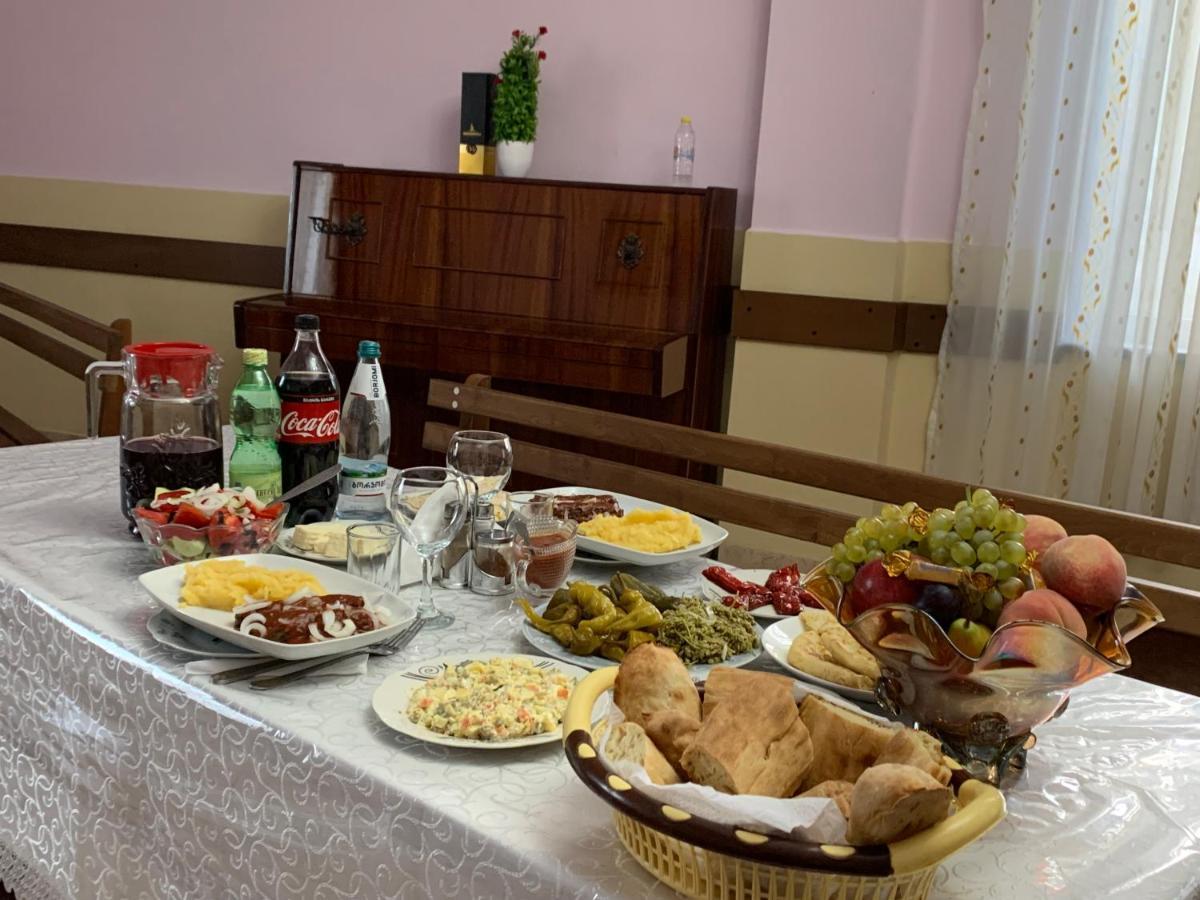 Hotel Kakhaberi Tetritskaro المظهر الخارجي الصورة